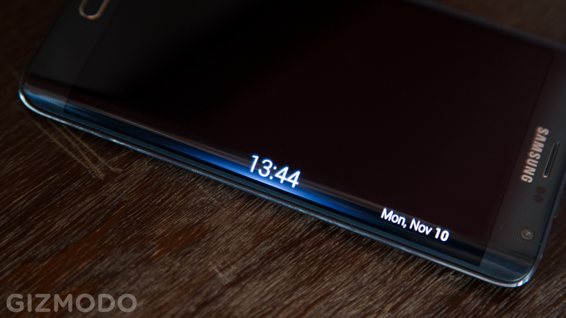 Illustration for article titled Galaxy Note Edge Review: This Crazy Smartphone Ain't Half Bad